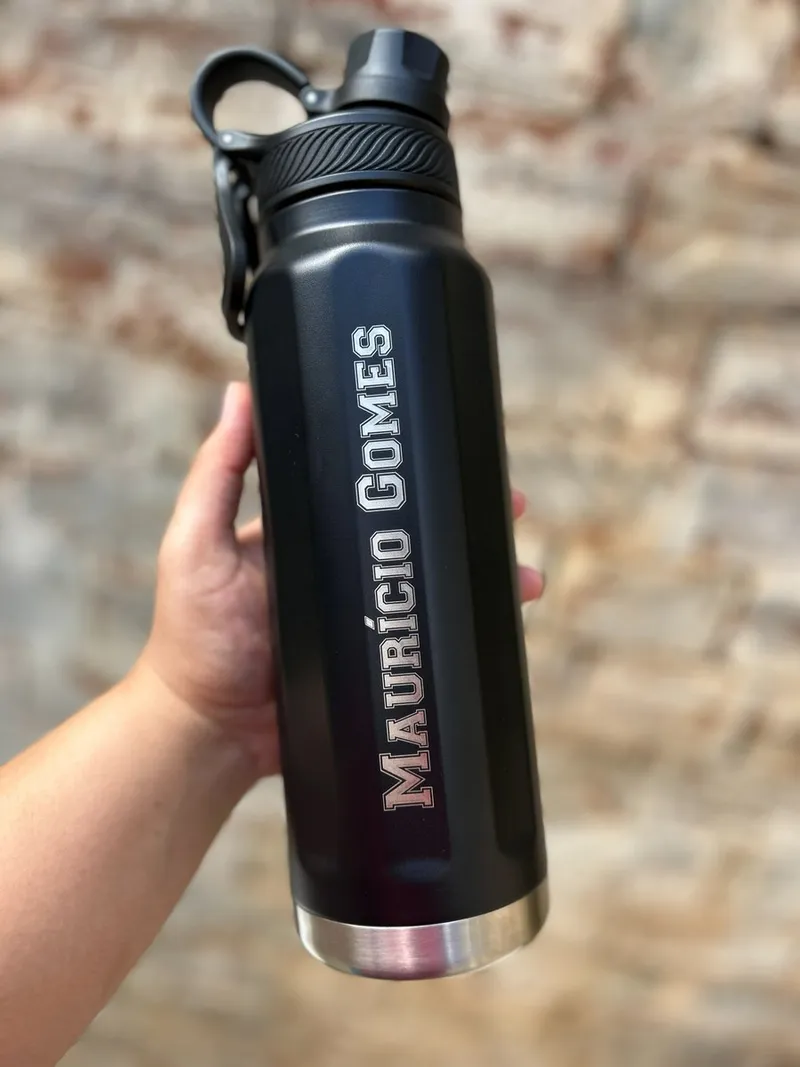 Garrafa Térmica com Gravação de Nome personalizado para Presente Personalizado